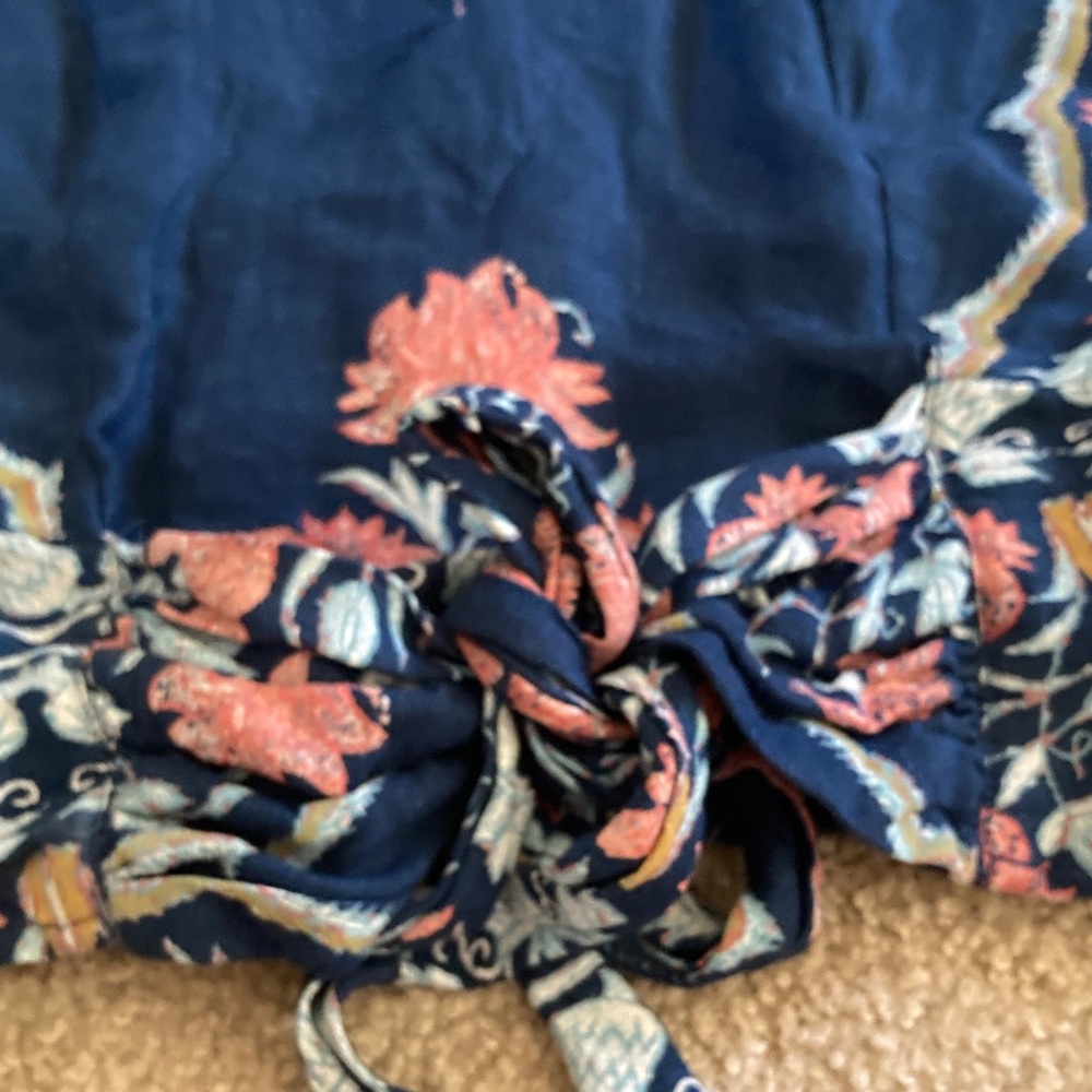 Free People Navy Floral Tie-Front V-Neck Top - Picture 6 of 8